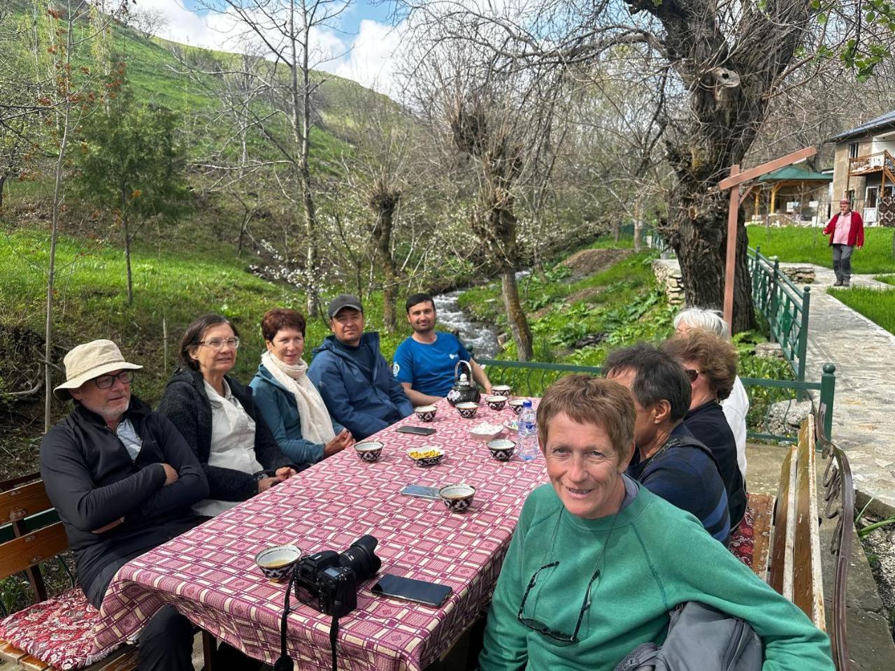 Hayat Guesthouse Nuratau Mountain Yukary-Ukhum Dış mekan fotoğraf