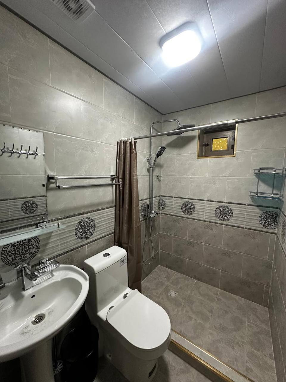 Hayat Guesthouse Nuratau Mountain Yukary-Ukhum Dış mekan fotoğraf